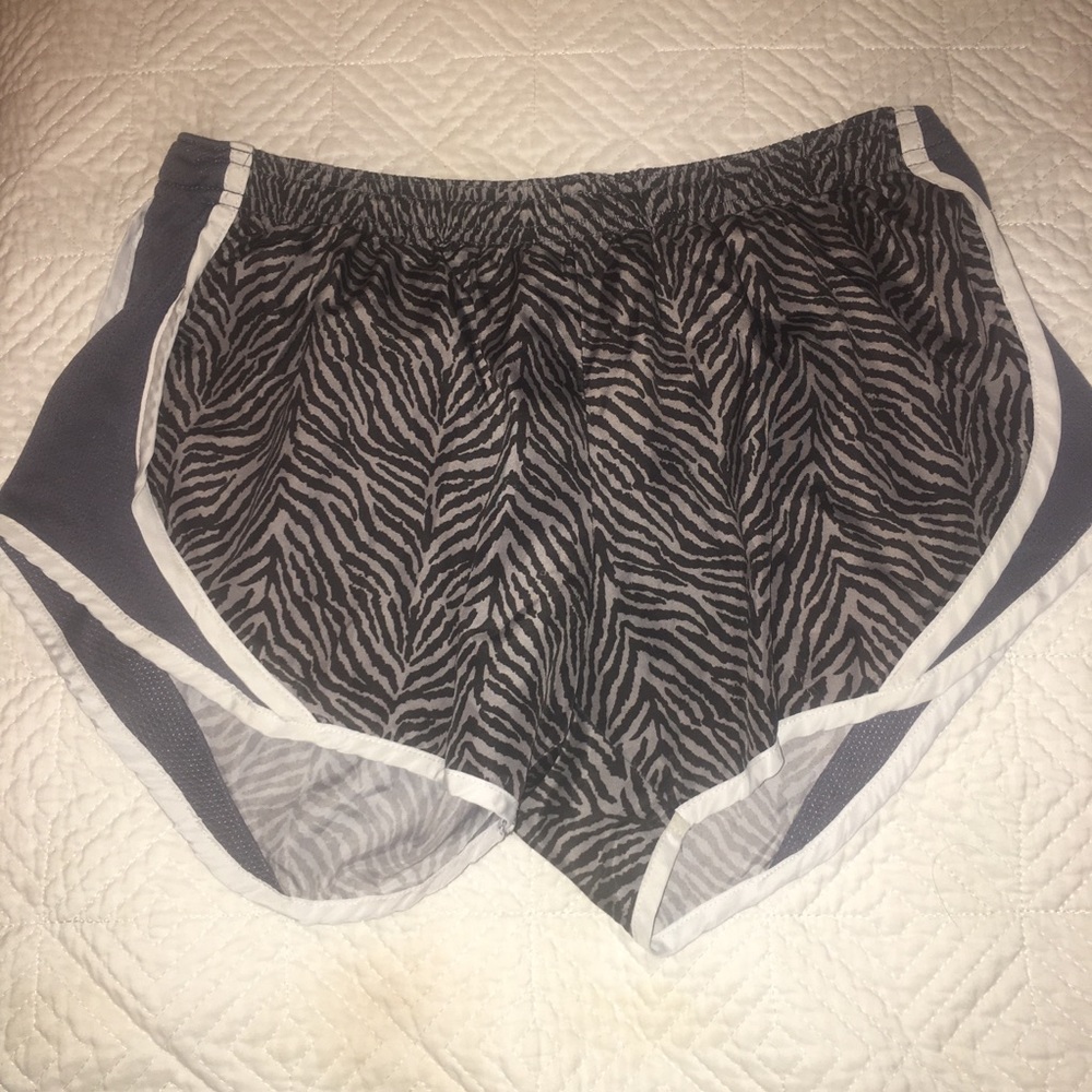 Zebra Soffe Shorts 🦓 🖤